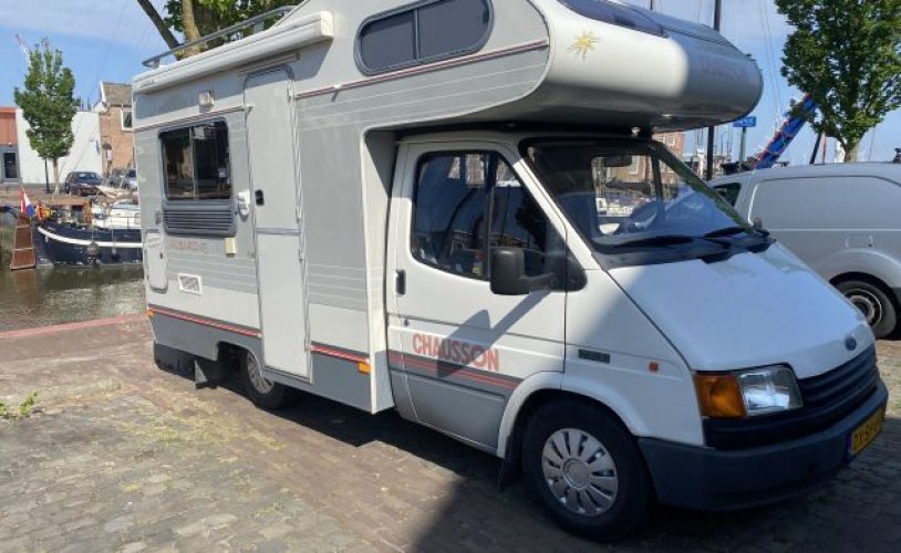 Chausson 4 pers. Louer un camping-car Chausson à Amsterdam ? A partir de 85 € pj - Goboony photo : 0