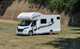 Other 5 pers. Rent an XGO camper in Rilland? From €119 pd - Goboony
