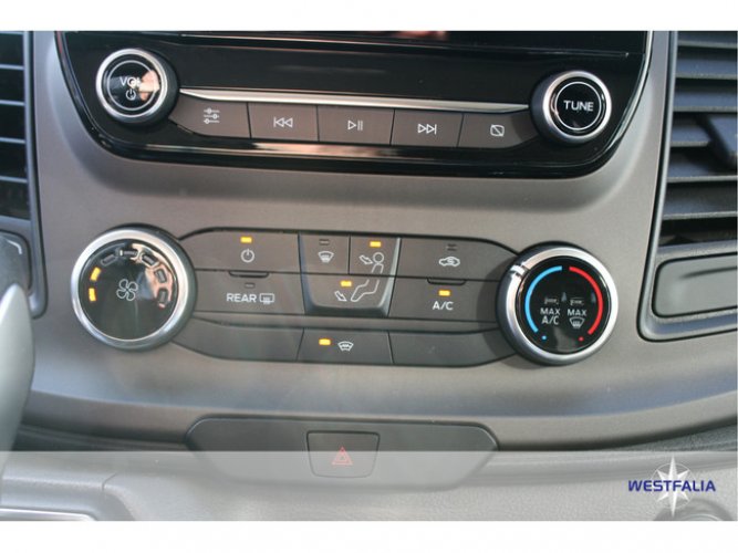 Westfalia Ford Nugget PLUS 2.0 TDCI 150pk Automaat BearLock | Trekhaak | Zonnepaneel foto: 21
