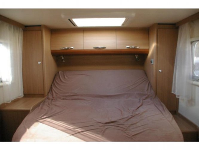 Adria Matrix Axess M 670 SC Queensbed, Hefbed.  foto: 13