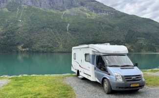 Ford 4 pers. Rent a Ford camper in Deurne? From € 81 pd - Goboony