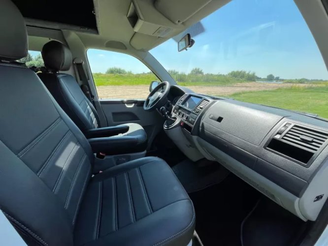 Volkswagen Transporter T5 Buscamper nieuw interieur 