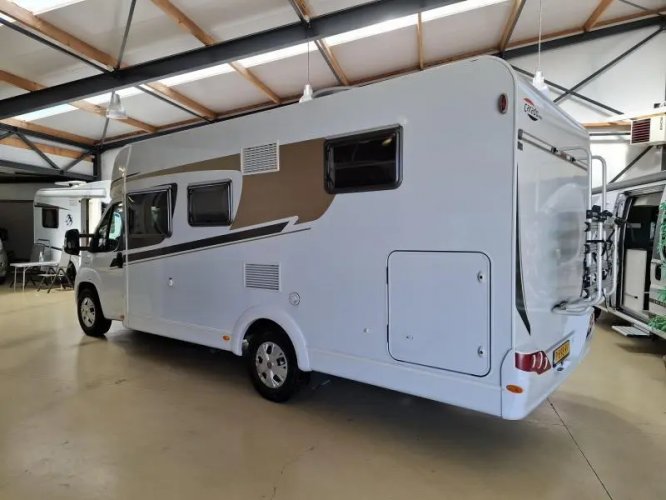 Hymer Carado 448 Enkele Bedden Hefbed 