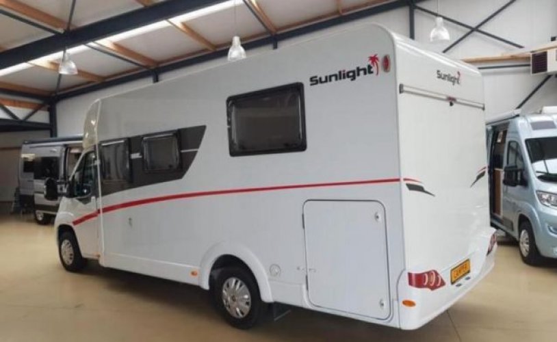 Sunlight 4 pers. Rent a Sunlight camper in Assen? From € 85 pd - Goboony photo: 1