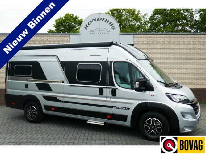 Adria Twin Supreme 640 SLB 160 pk AUTOMAAT 9-Traps Euro6 Fiat Ducato Maxi **Enkele lengtebedden/4 zitplaatsen/Lithium/Maxxfan/Afn. Tre foto: 0