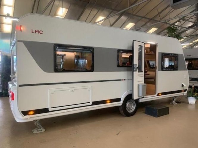 LMC Tandero 510 E nu tot € 2.000,- korting!  foto: 11