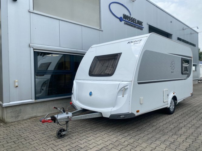 Knaus Sport 420 QD COMPACT INCLUSIEF STALLING foto: 0