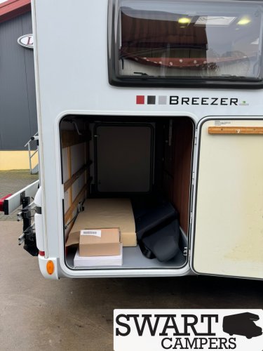 LMC Breezer Lift H 737 G, 5 personen foto: 25