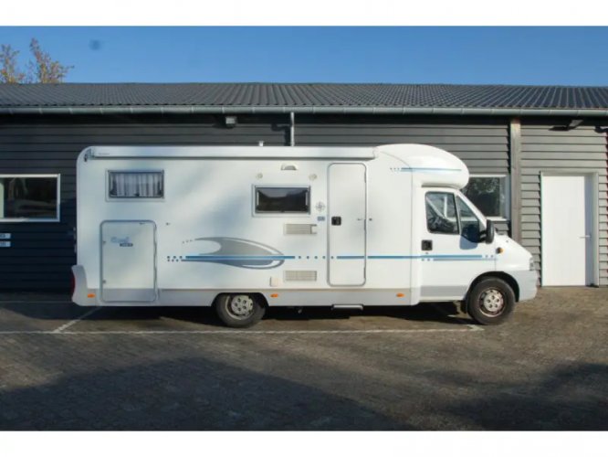 Adria Coral 660 SL halfintegraal camper  foto: 1