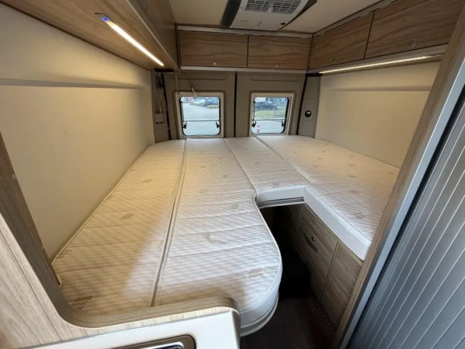 Hymer Yosemite 600 9tr aut. AIRCO Lengtebed  foto: 18