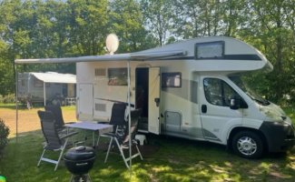 McLouis 6 Pers. Ein McLouis-Wohnmobil in Enschede mieten? Ab 99 € pro Tag - Goboony