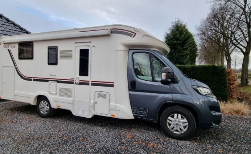 Peugeot 5 Pers. Einen Peugeot-Camper in Stramproy mieten? Ab 91 € pro Tag – Goboony-Foto: 0