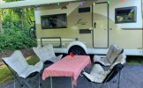 Bürstner 4 pers. Vous souhaitez louer un camping-car Bürstner à Scharendijke ? A partir de 121 € p.j. - Photo Goboony : 3