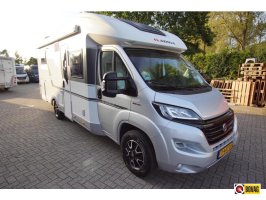 Adria Matrix 670 DC automaat, queensbed 