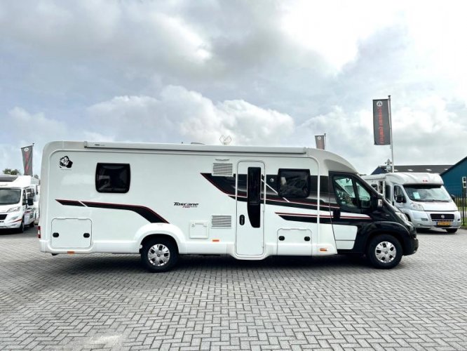 Swift Toscane 8m/automaat/queensbed/xxl  foto: 19