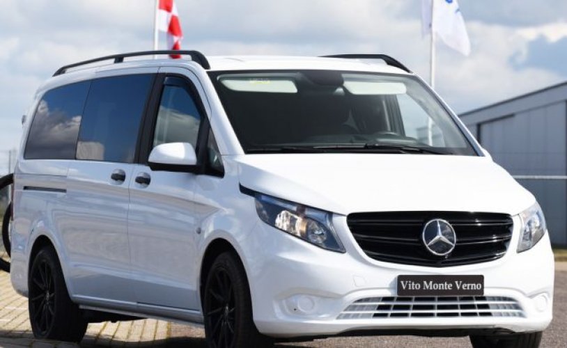 Mercedes-Benz 2 pers. Mercedes-Benz camper huren in Soerendonk? Vanaf € 104 p.d. - Goboony