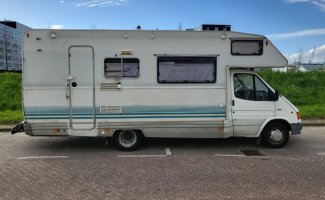 Ford 4 pers. Ford camper huren in Rotterdam? Vanaf € 58 p.d. - Goboony