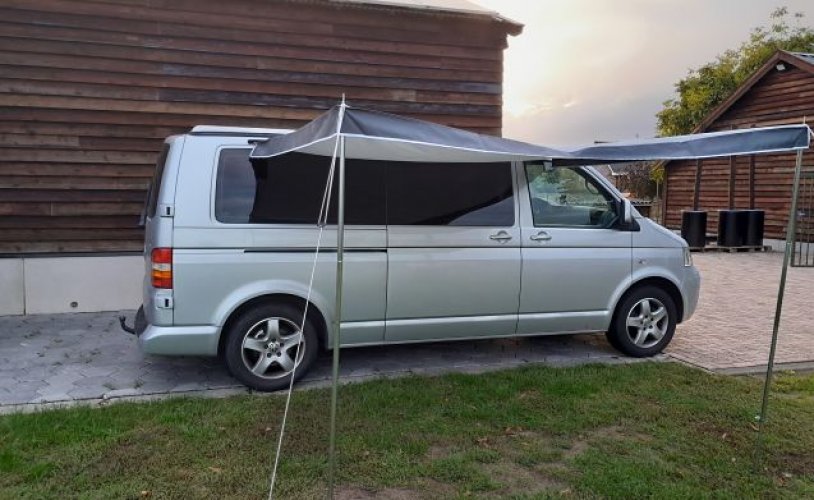 Volkswagen 4 pers. Rent a Volkswagen camper in Nuland? From € 79 pd - Goboony photo: 1