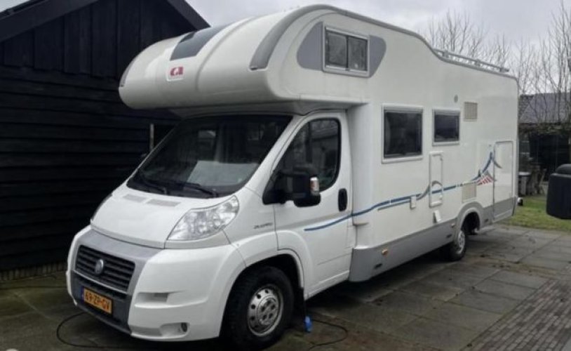 Fiat 4 pers. Fiat camper huren in Hagestein? Vanaf € 109 p.d. - Goboony