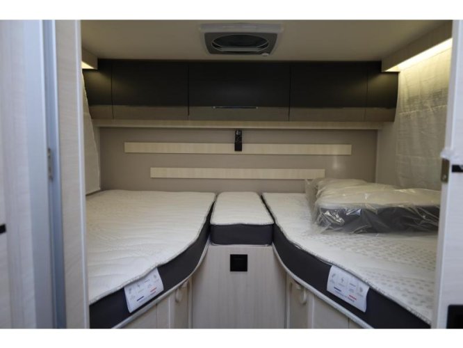 Challenger Graphite Ultimate 337 Arctic Pack, Chausson 777  foto: 14