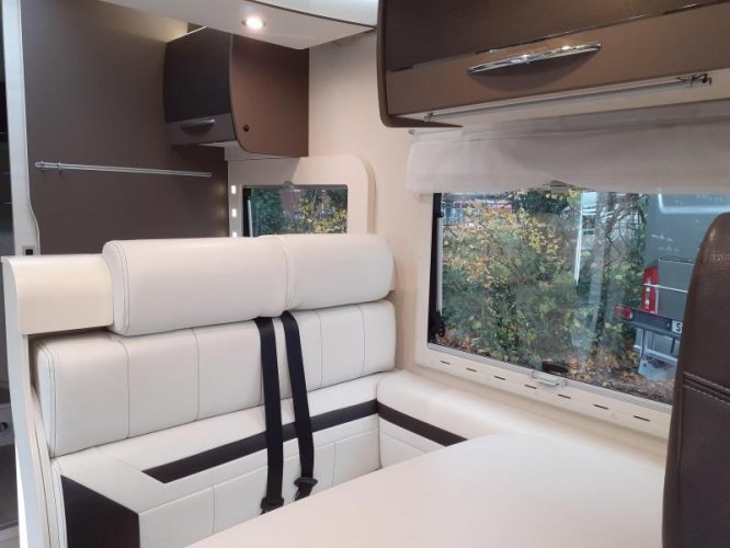 Chausson Welcome 727 Levelsysteem / kook unit  foto: 7