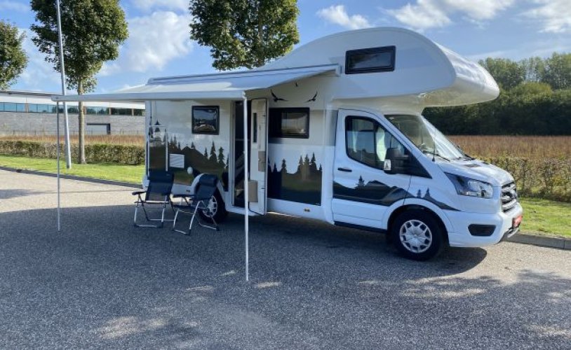 Roller Team 6 pers. Rent a Roller Team camper in Zwolle? From € 102 pd - Goboony photo: 0