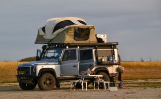 Land Rover 6 pers. Rent a Land Rover camper in Amstelveen? From € 125 pd - Goboony