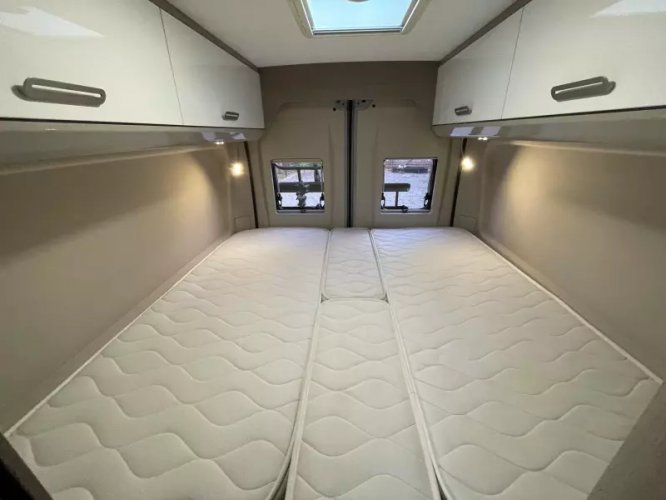 Chausson V697 VIP Enkele Bedden  foto: 7