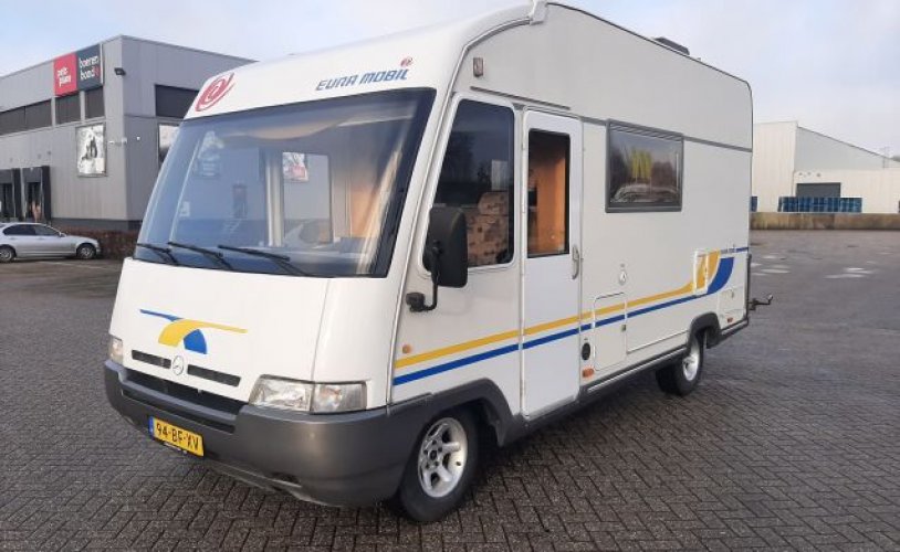 Eura Mobil 4 pers. Rent a Eura Mobil motorhome in Vlijmen? From € 74 pd - Goboony photo: 0