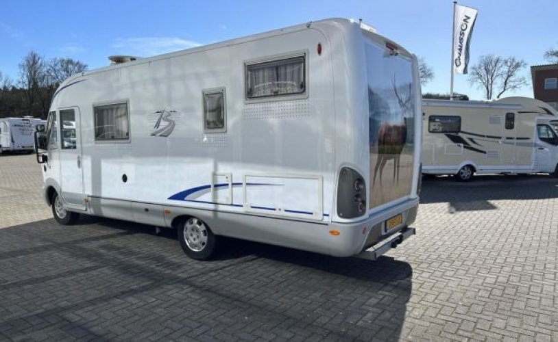 Bürstner 4 pers. Want to rent a Bürstner camper in 't Harde? From €78 pd - Goboony photo: 1