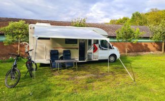 Challenger 4 pers. Rent a Challenger camper in Hendrik-Ido-Ambacht? From €97 per day - Goboony