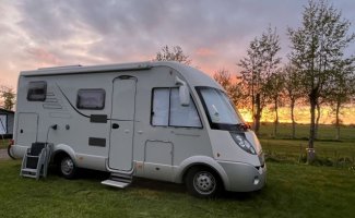 Hymer 4 pers. Rent a Hymer camper in Zaandam? From €82 pd - Goboony