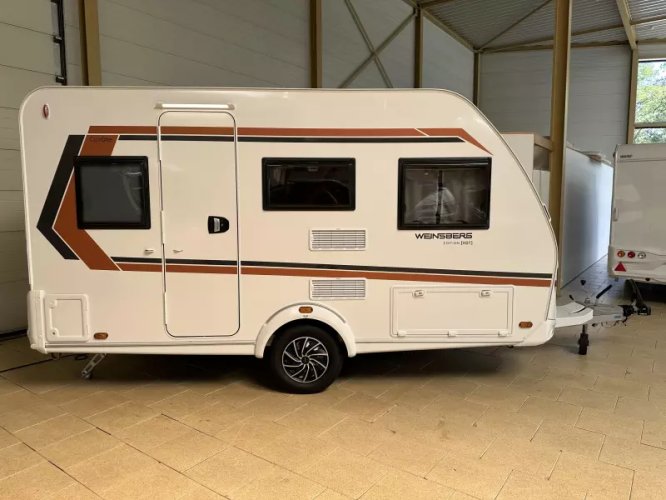 Weinsberg CaraOne Edition HOT 390 QD dwarsbed / compact 