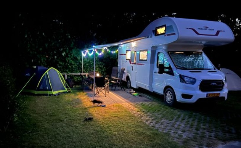 Ford 7 pers. Louer un camping-car Ford dans le Mijnsheerenland ? A partir de 103 € par jour - Goboony photo : 1