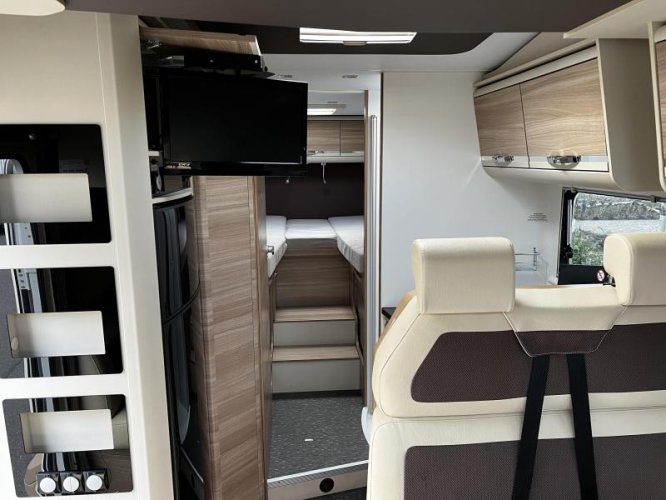 Adria Matrix Axess M 670 sl enkele bedden 5 pers  foto: 13