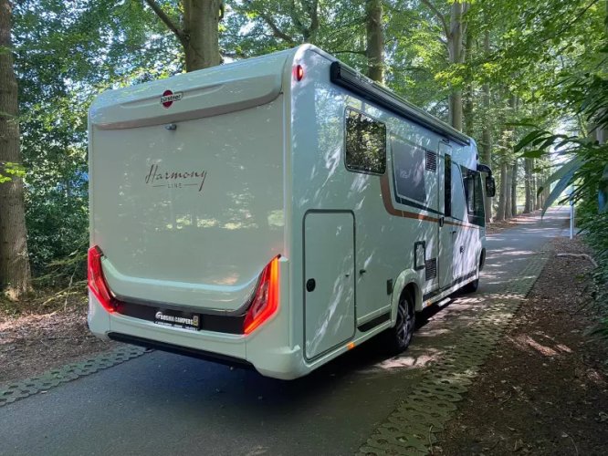 Bürstner Lyseo Harmony Line I 738 Queensbed Automaat Nieuw 