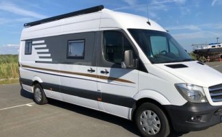 Mercedes-Benz 2 pers. Rent a Mercedes-Benz camper in Spakenburg? From €95 per day - Goboony
