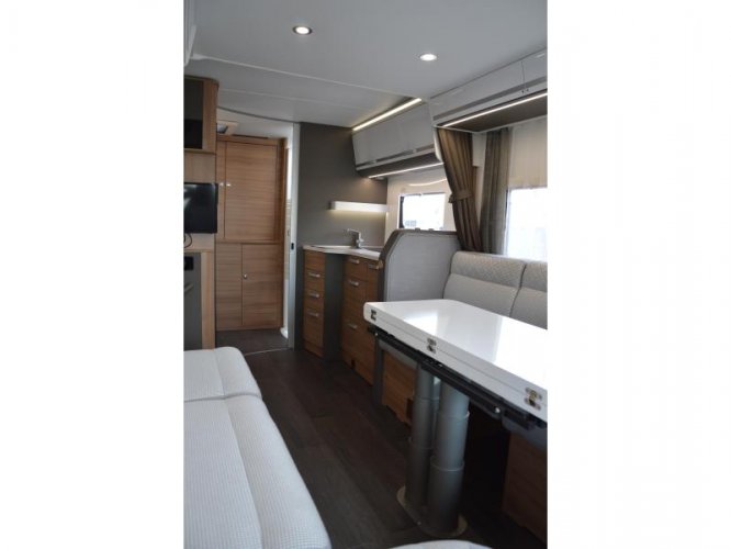 Adria Matrix Plus 600 DT Face to face  foto: 10