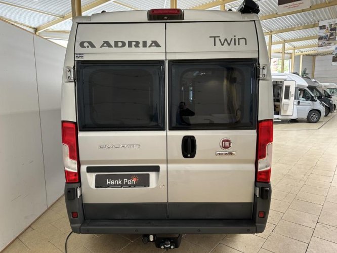 Adria Twin 600 SPT 150 PK 50 years / automaat 