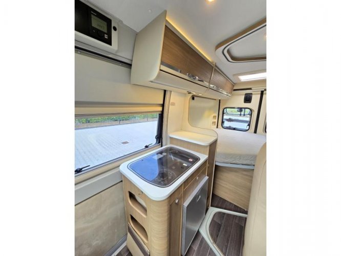 Adria Twin 540 Vastbed EURO6 5,4m lang  foto: 9