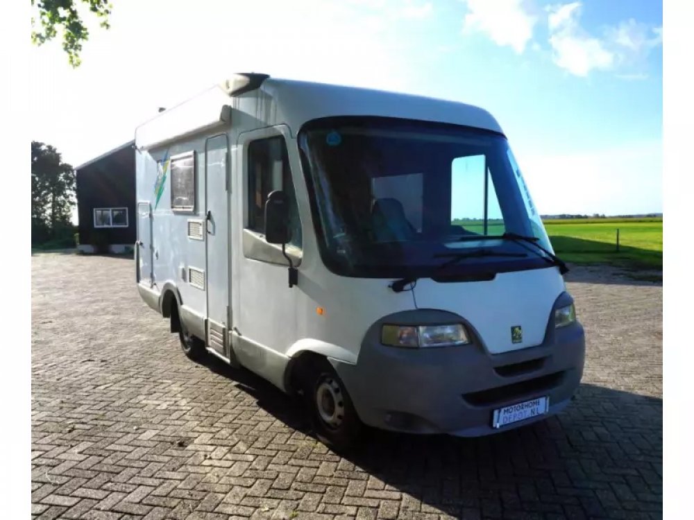 Knaus Travel-Liner von 1999 zum Verkauf auf CampersCaravans.nl.