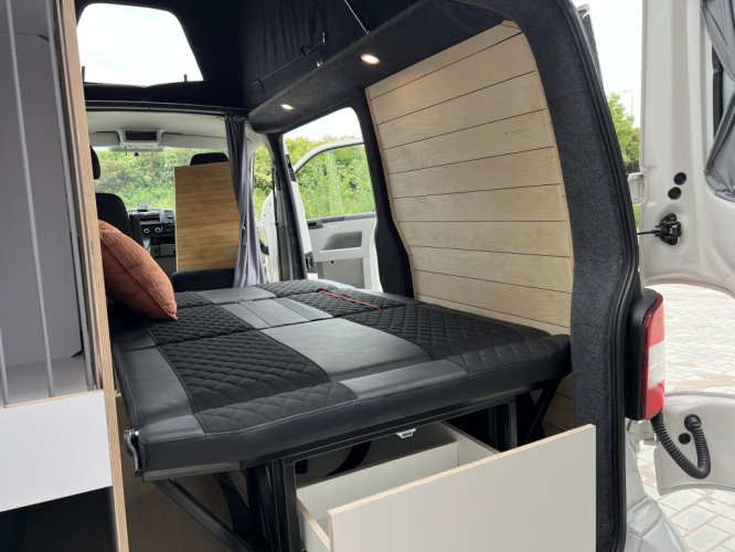 Volkswagen  T5 buscamper BEARLOCK + CARPLAY