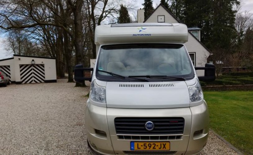 Couchettes automatiques 4 pers. Souhaitez-vous louer un camping-car Auto-Sleepers à Egmond aan Den Hoef ? A partir de 97€ par jour - Goboony photo : 0