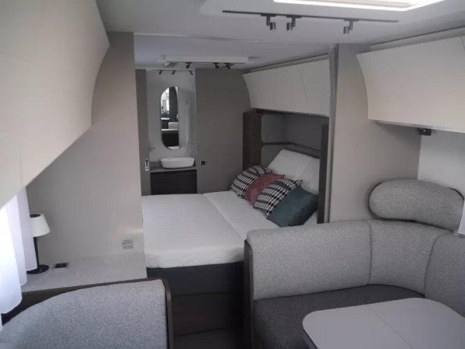 Adria Alpina 663 HT Aktie € 1800.- Korting 