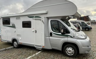 LMC 6 pers. Rent an LMC camper in The Hague? From €87 p.d. - Goboony