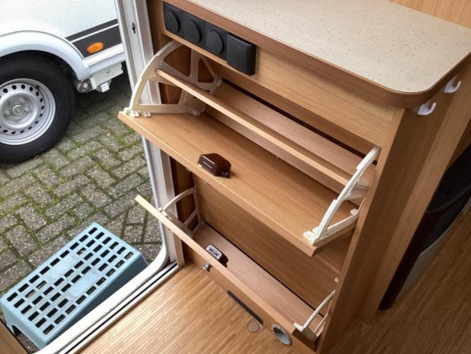 Dethleffs Camper 450 DB mover  foto: 17