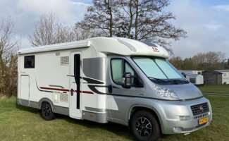 Adria Mobil 3 pers. Rent an Adria Mobil motorhome in Oirschot? From €84 pd - Goboony