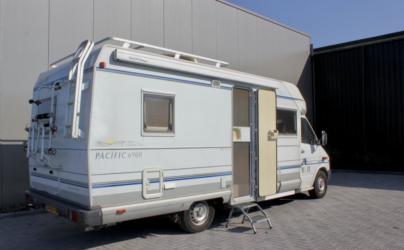 Pilote Pacific 6900