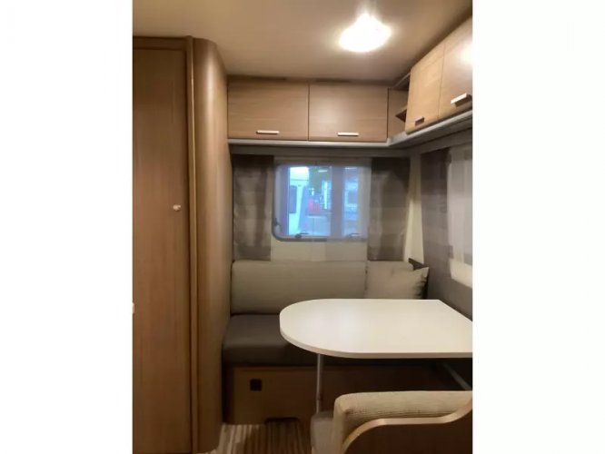 Adria Aviva 390 PS voortent  foto: 16