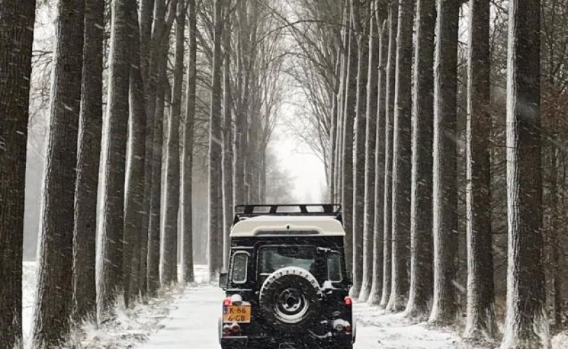 Land Rover 2 pers. Rent a Land Rover camper in Liempde? From € 168 pd - Goboony photo: 1